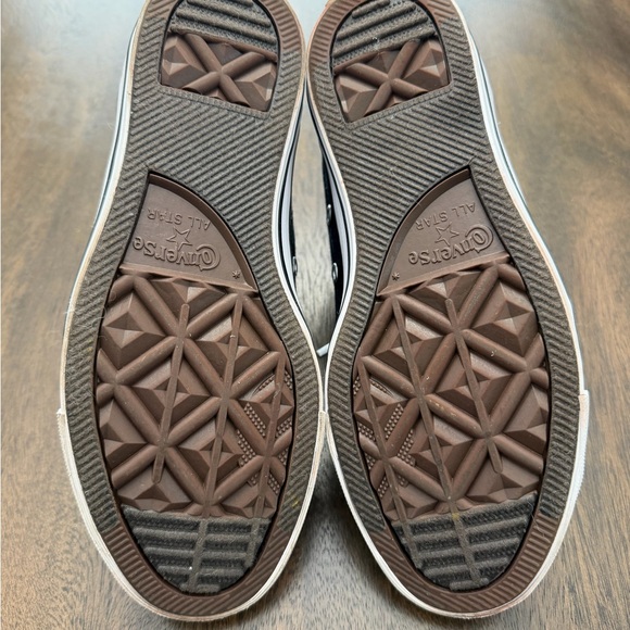 Converse Black and White High-Top Sneakers - Picture 4 of 4